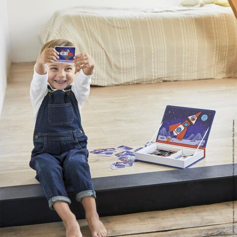 Janod Magnetibook - Mıknatıslı Oyun Kitabı Uzay