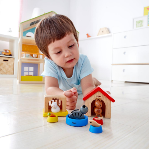 Hape Oyuncak Evcil Hayvan Eşya Seti / Wooden Toys - Family Pets