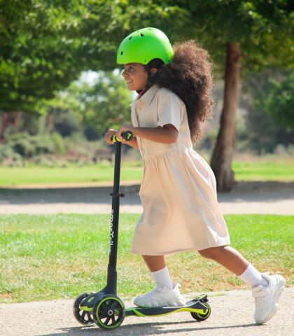 SmarTrike Xtend 3 Aşamalı (3-12 Yaş) Büyüyebilen Çocuk Scooterı - Lime