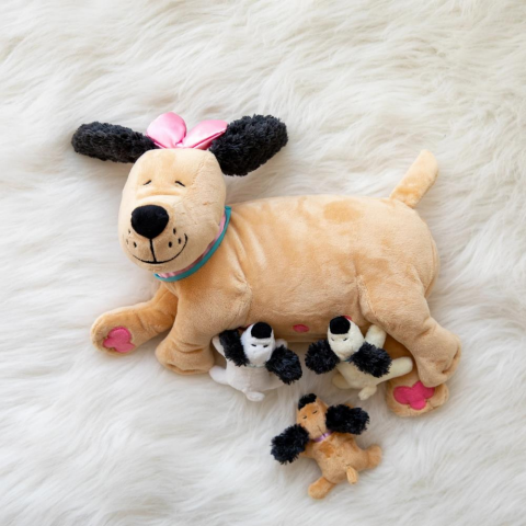 Manhattan Toy Nana ve Yavruları / Nursing Nana Dog