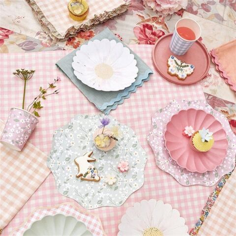 Meri Meri - Wild Daisy Plates - Yabani Papatya Tabaklar - 8'Li