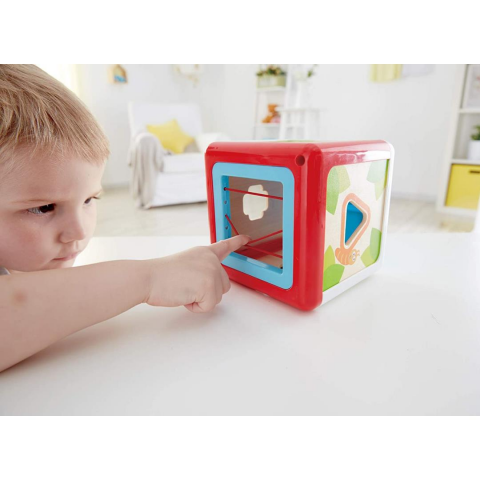Hape Şekil Eşleştirme Kutusu / Shape Sorting Box