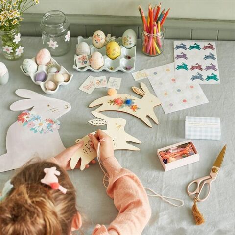 Meri Meri - Bunny Embroidery Kit - Tavşanlı Nakış İşleme Seti