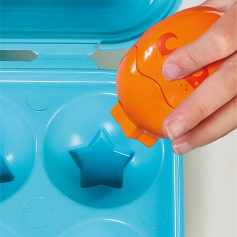 Tomy Parlak Renkli Saklambaçlı Yumurtalar / Hide & Squeak Bright Chicks