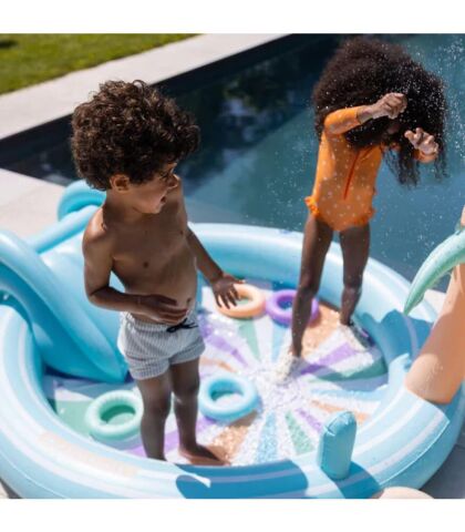 Swim Essentials Hello Sunshine Fıskiyeli ve Kaydıraklı Şişme Oyun Havuzu 210cm