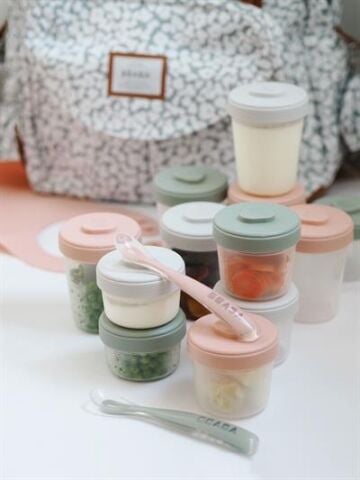 Beaba - 12li Saklama Kabı ve Silikon Kaşık Seti Pink and Grey Lids