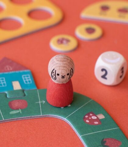 Londji Tiny Game - Strawberries