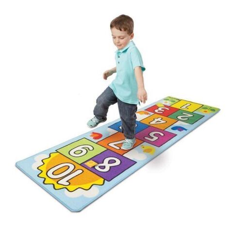 Melissa&Doug Oyun Halı Seti - Sek Sek / Hop & Count Hopscotch Rug