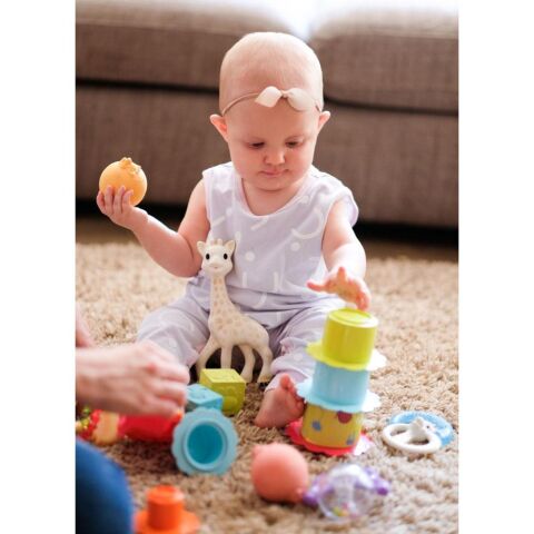 Sophie la Girafe İçiçe Geçebilen Çiçekler