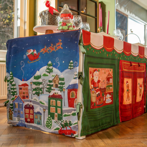 Kids & Tales Santa’s Table – Masa Örtüsü Oyun Evi