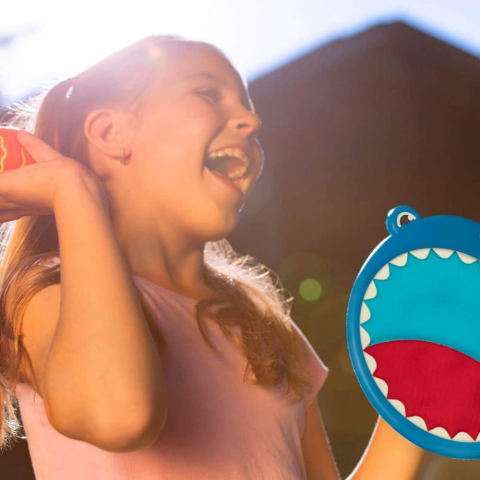 B.Toys Köpek Balığı Raket / Catch & Toss Game - Critter Catchers