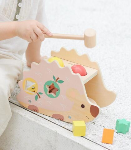 Classic World Ahşap Kirpi Aktivite Oyuncağı