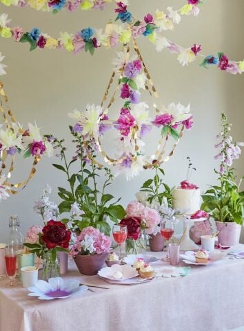 Meri Meri - Lilac Blossom Chandelier - Lila Çiçekli Süs Avizesi