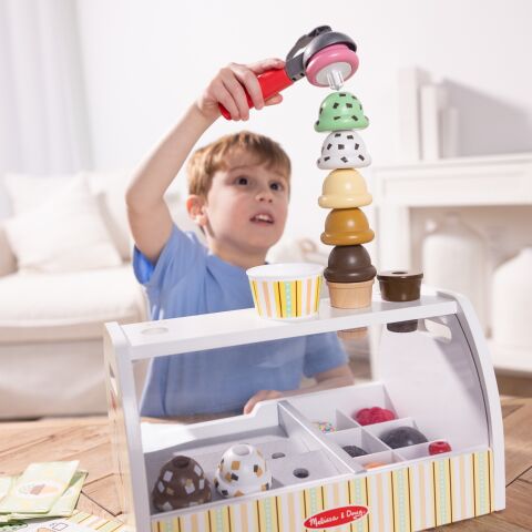 Melissa & Doug - Ahşap Dondurma Tezgahı